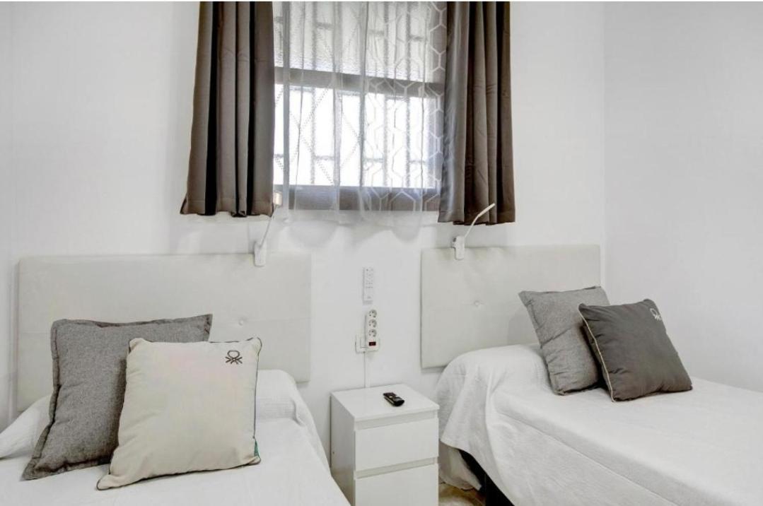 Fayser 108 Beachfront With Direct Pool Access From Terrace Arona  Esterno foto